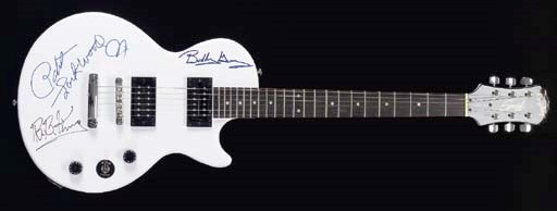 BLUES LEGENDS SIGNED GUITAR