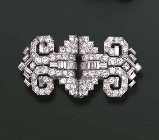 AN ART DECO DIAMOND DOUBLE-CLIP BROOCH, BY CARTIER