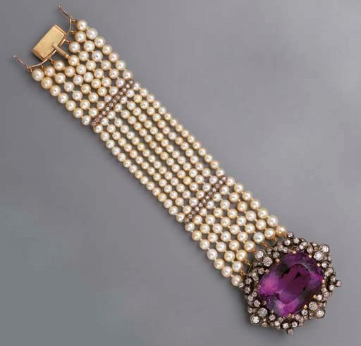 A CULTURED PEARL BRACELET WITH AN ANTIQUE AMETHYST AND DIAMOND CLASP