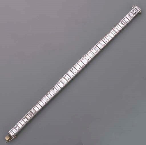 A DIAMOND LINE BRACELET