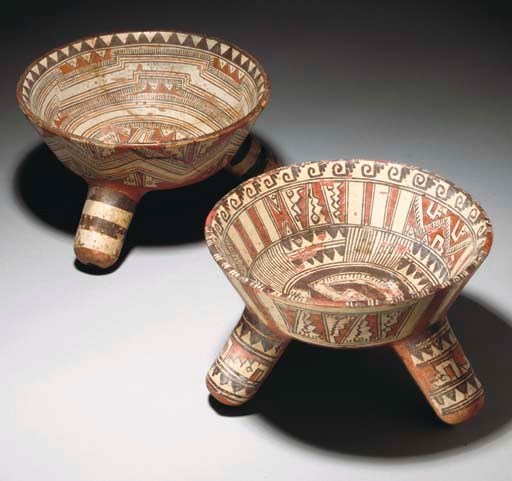 PAIRE DE VASES POLYCHROMES