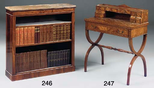 AN EARLY VICTORIAN ROSEWOOD DWARF BOOKCASE