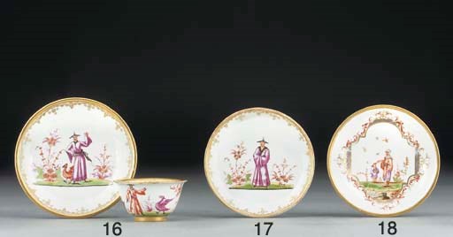 A Meissen Chinoiserie Hausmalerei saucer