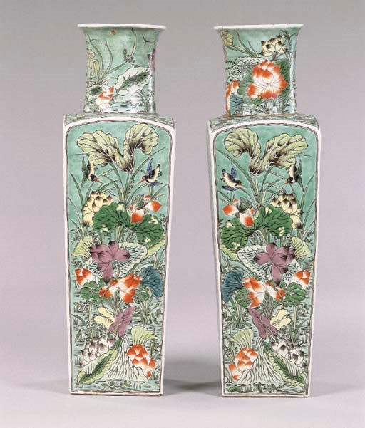 A PAIR OF CHINESE FAMILLE VERTE-STYLE VASES
