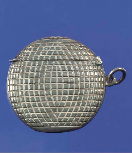 A SILVER VESTA CASE