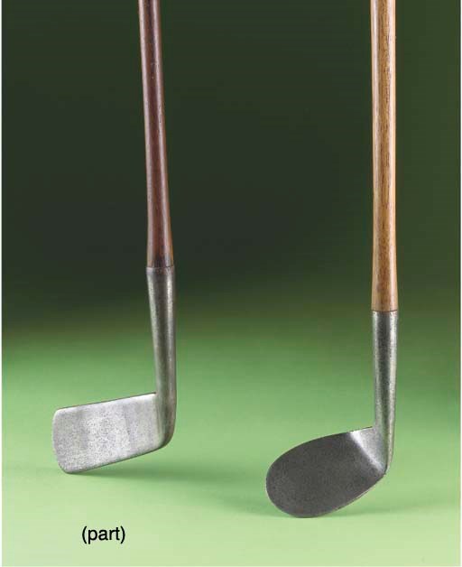A SMOOTH-FACED PUTTER