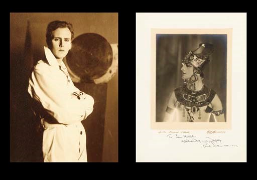 ENSEMBLE DE DIX-SEPT PHOTOGRAPHIES DU DANSEUR PAUL SWAN