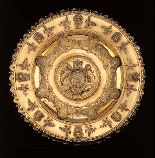 A GEORGE III SILVER-GILT SIDEBOARD DISH