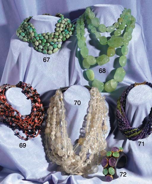 A turquoise necklace and bracelet