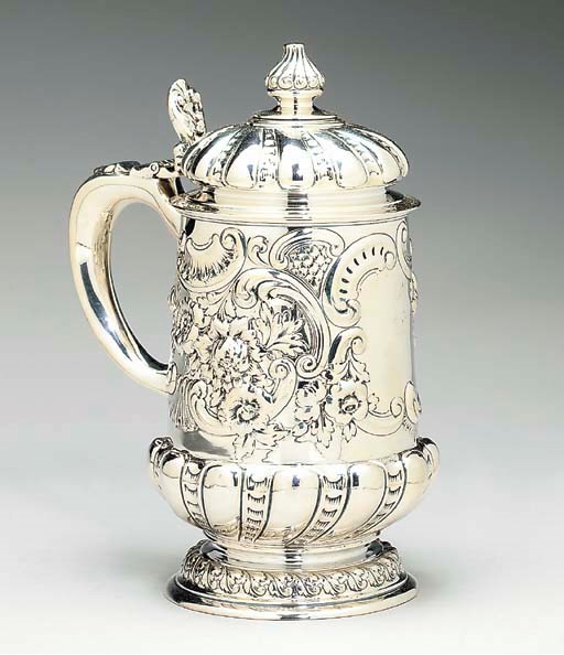 AN AMERICAN SILVER TANKARD,