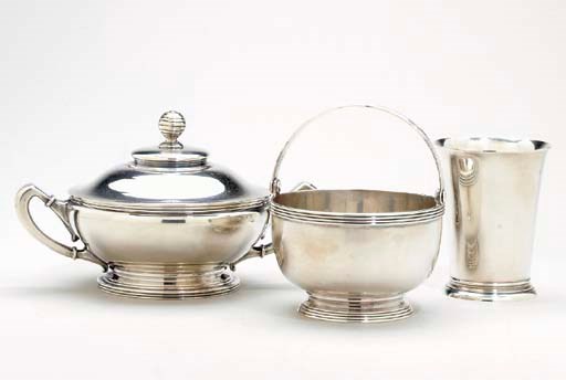 AN AMERICAN SILVER PART DINNER SERVICE,