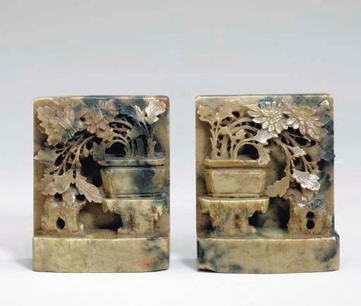 A PAIR OF SPINACH JADE BOOKENDS,