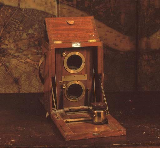 AN ENGLISH BRASS-MOUNTED MAHOGANY BOX CAMERA STAMPED 1807