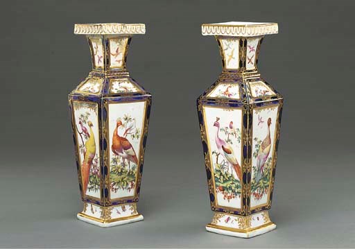 A PAIR OF CHELSEA VASES