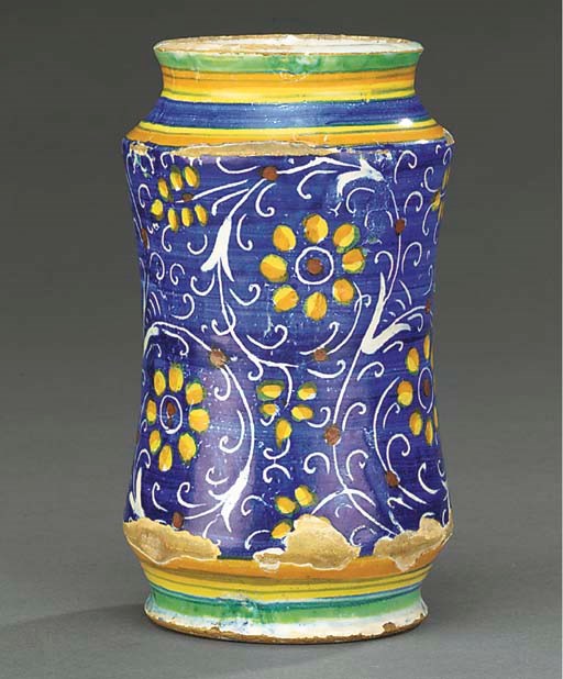AN ITALIAN MAIOLICA WAISTED ALBARELLO