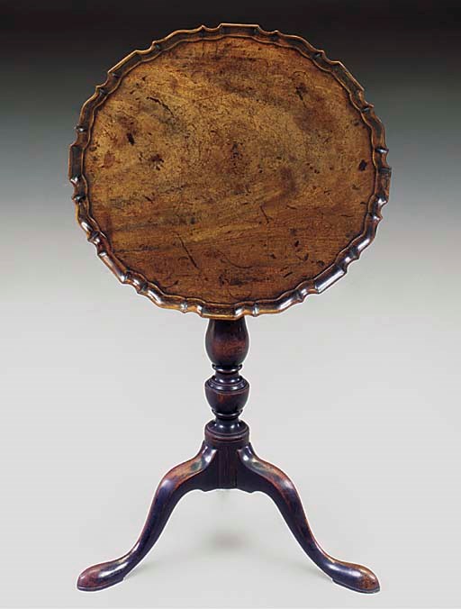 A MAHOGANY PIE-CRUST TRIPOD TABLE