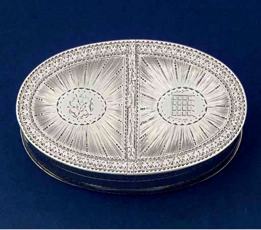 A silver double-lidded snuff box