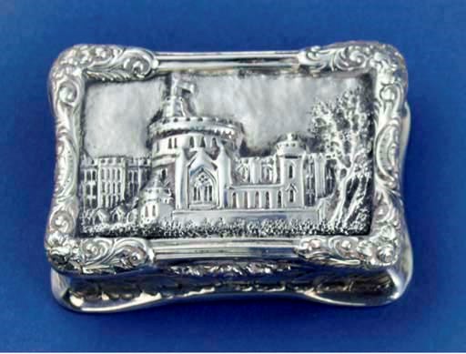 A Victorian "castle-top" viniagrette