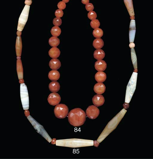 A WESTERN ASIATIC CARNELIAN BEAD NECKLACE