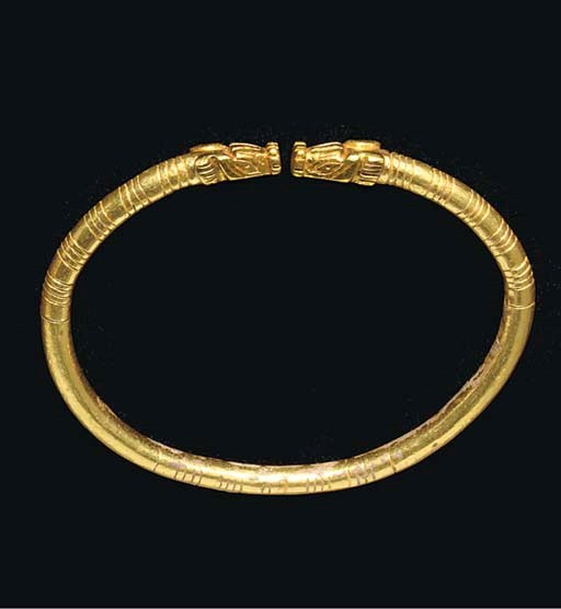 AN ACHAEMENID GOLD BRACELET