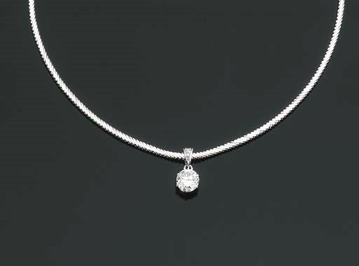 PENDENTIF DIAMANT