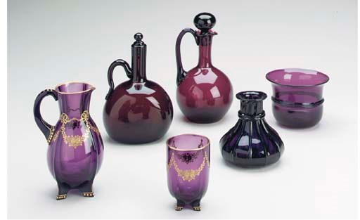 A GROUP OF ENGLISH AMETHYST GLASS TABLE WARES,