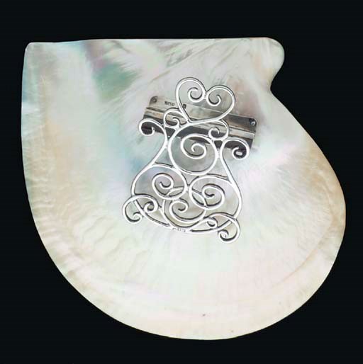 A GROUP OF MOTHER OF PEARL ITEMS,