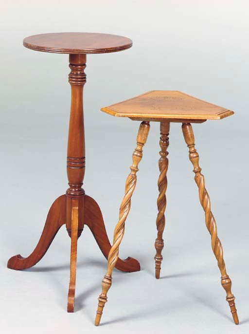 VICTORIAN MAHOGANY SHAVING STAND TOGETHER WITH A TRIANGULAR SIDE TABLE,