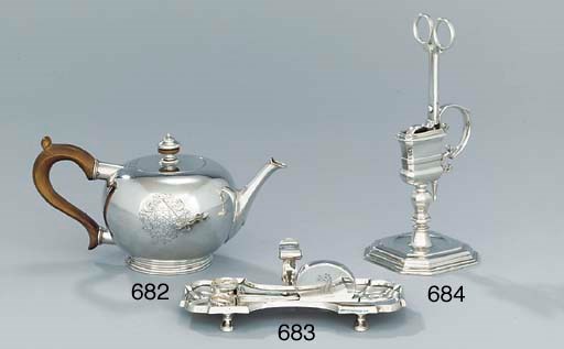 A George II silver teapot