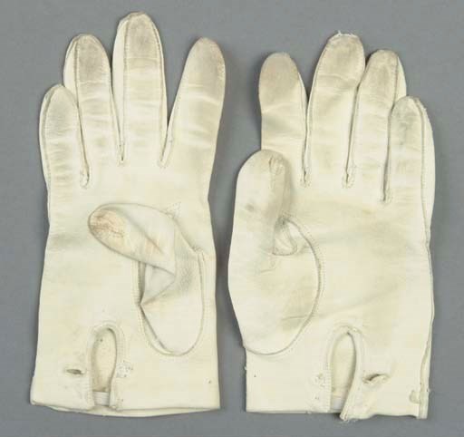 MADONNA GLOVES WORN IN THE VIDEO AMERICAN LIFE