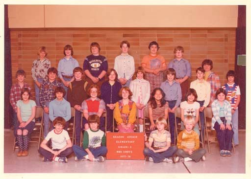 KURT COBAIN'S FIFTH GRADE CLASS PHOTOGRAPH