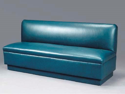 A CONTEMPORARY LEATHER UPHOLSTERED BANQUET,