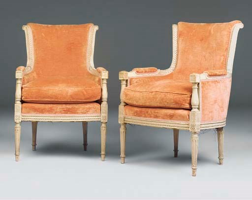 A PAIR OF FRENCH GREY-PAINTED BERGERES