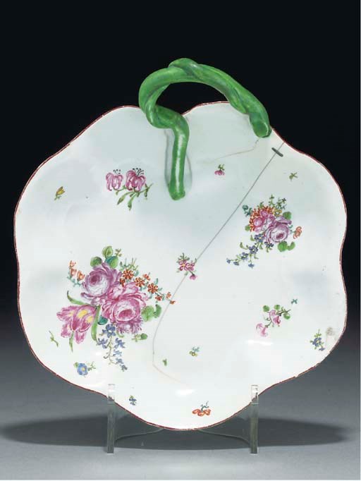 A Longton Hall lobed leaf-moulded dish