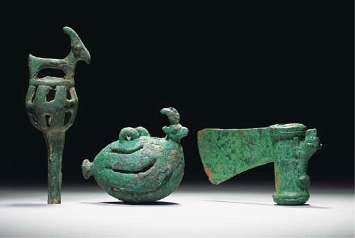 AN AMLASH BRONZE WILD GOAT RATTLE