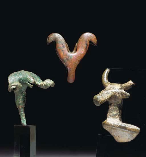 A SARDINIAN BRONZE BULL PROTOME