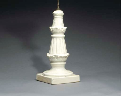 A SET OF FOUR EARTHENWARE TABLE LAMPS,