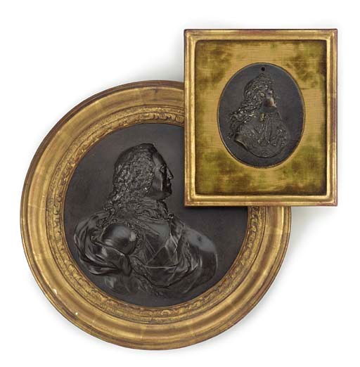 A BRONZE PORTRAIT RELIEF OF A GENTLEMAN