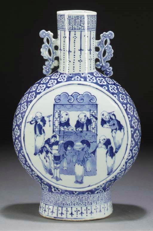 A Chinese blue and white moon flask, 19th century