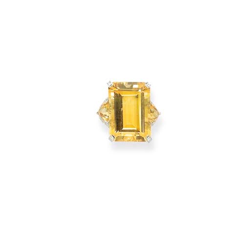 A CITRINE AND DIAMOND RING