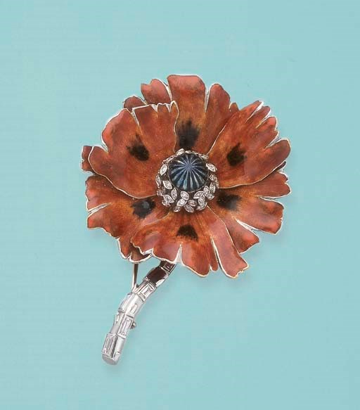 BROCHE CLIP FLEUR EN EMAIL ET DIAMANTS, PAR BOUCHERON