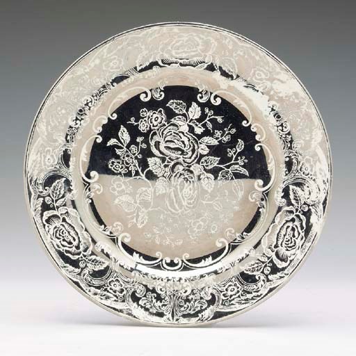 A SET OF TWELVE ENGLISH PORCELAIN SILVER LUSTER DINNER PLATES TOGETHER WITH A SET OF TWELVE SILVER LUSTER DESSERT PLATES,