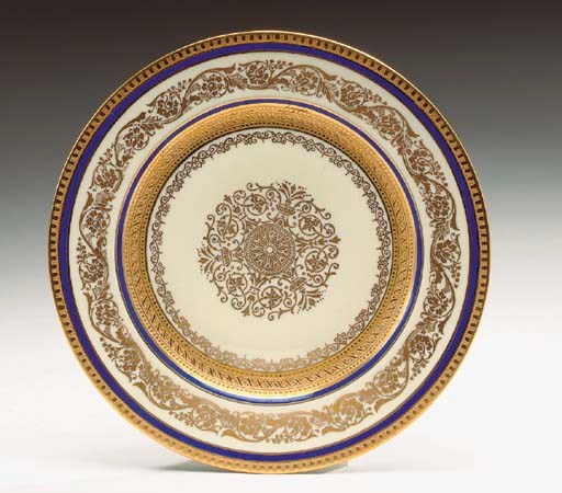 TWELVE LIMOGES DESSERT PLATES,