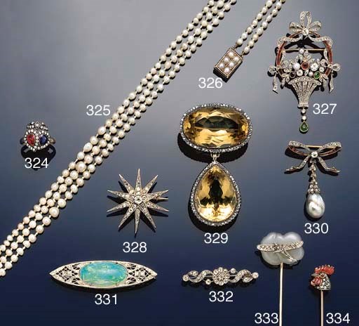 An Edwardian diamond bar brooch
