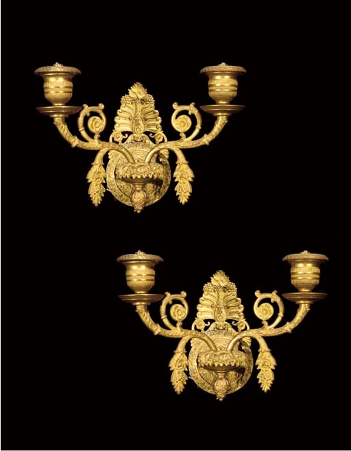PAIRE D'APPLIQUES D'EPOQUE RESTAURATION