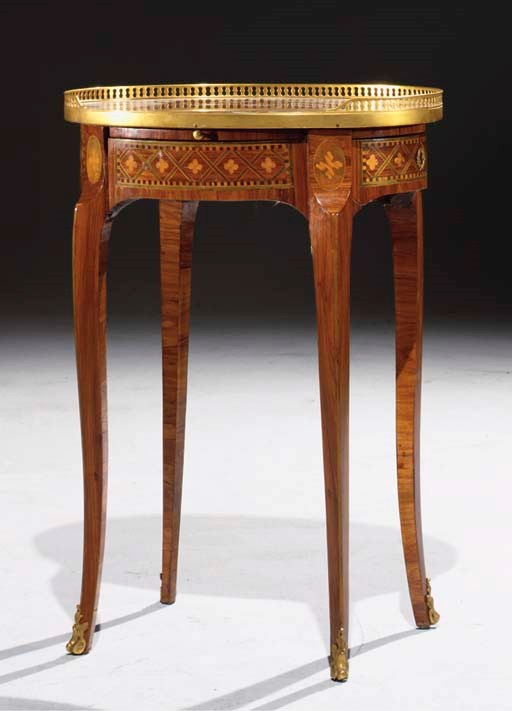 TABLE A ECRIRE D'EPOQUE LOUIS XVI