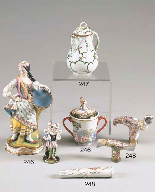 PICCOLA CAFFETTIERA IN PORCELLANA, COZZI, SECOLO XVIII,