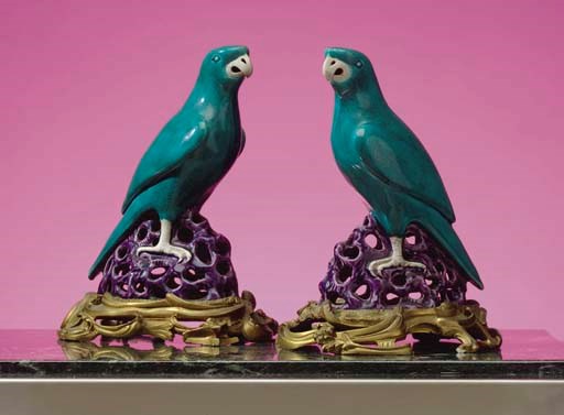 A PAIR OF ORMOLU-MOUNTED CHINESE PORCELAIN FIGURES OF PARROTS