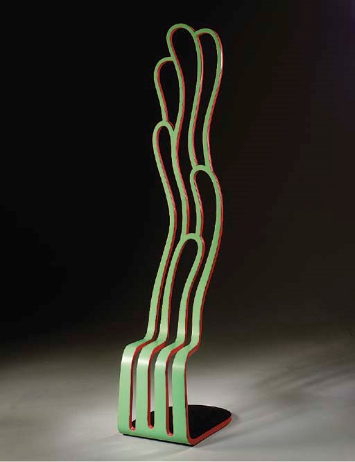 A GREEN, BLACK AND RED-PAINTED FREE-FORM ART CHAIR