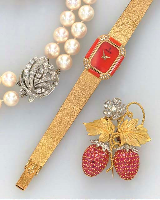 **A LARGE GROUP OF GOLD, SILVER, GEM-SET AND COSTUME JEWELRY